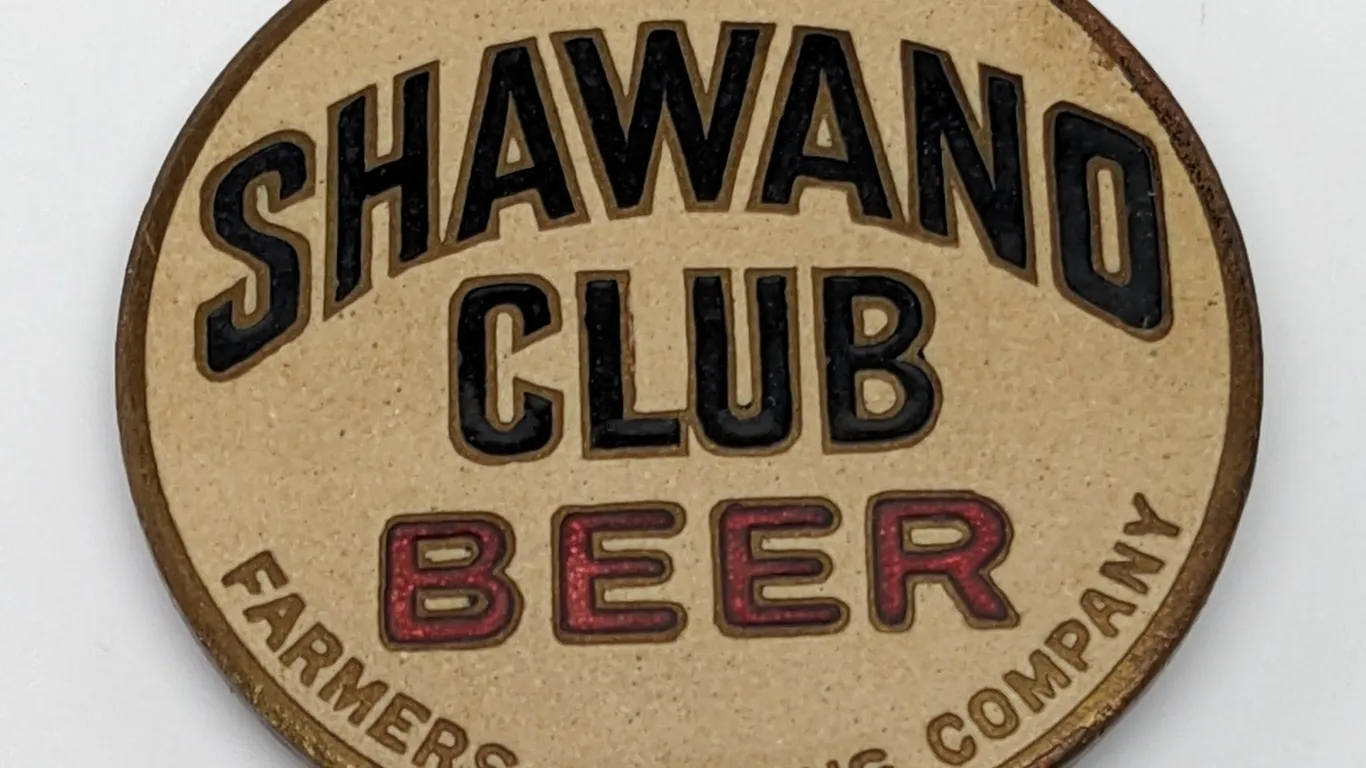 BALL TAP KNOB HANDLE SHAWANO CLUB BEER FARMERS BREWING WISCONSIN