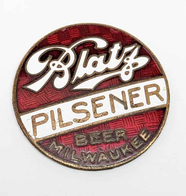 BALL TAP KNOB HANDLE INSERT BLATZ PILSENER BEER MILWAUKEE WISCONSIN