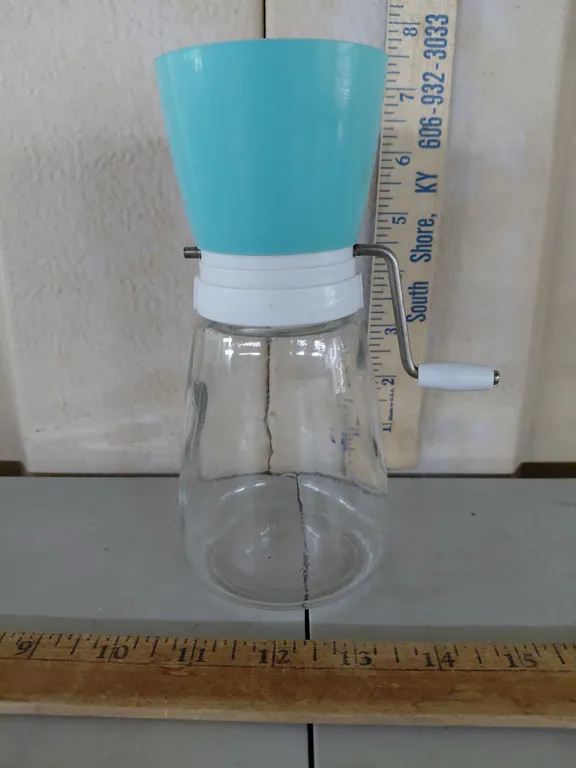 Vintage Federal Housewares Nibot Corp. Nut Chopper 7" Tall