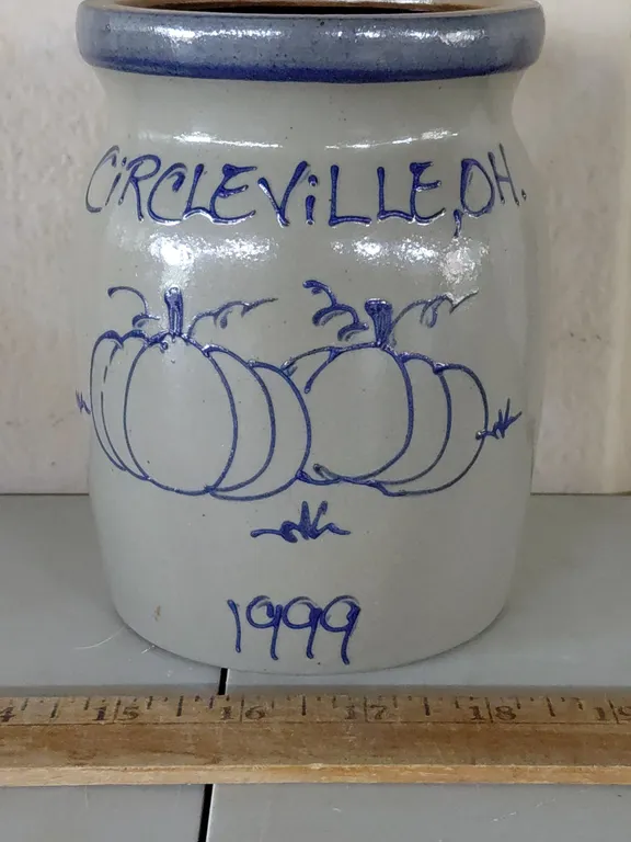1999 BBP Circleville Pumpkin Show Crock 5.5" Tall