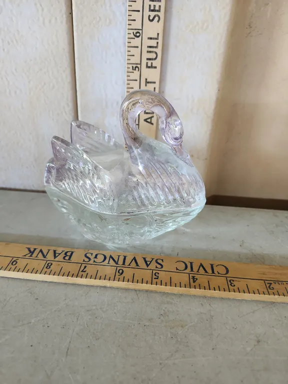 Vintage Clear Glass Swan Trinket Dish 5"X3"X4.75"