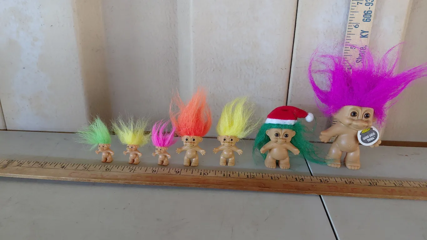 7 Vintage Russ Troll Dolls