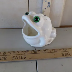 Vintage Cook Tools Pottery Frog Sponge Holder