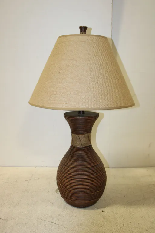 Ribbed Table Lamp