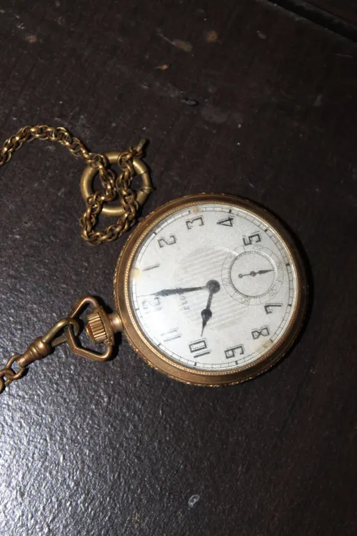 Elgin Pocket Watch & Chain