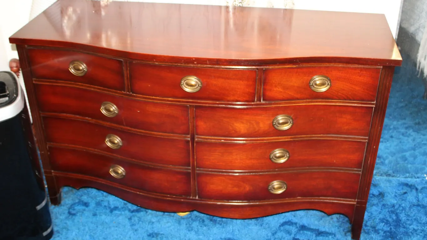 Mahogany Dresser