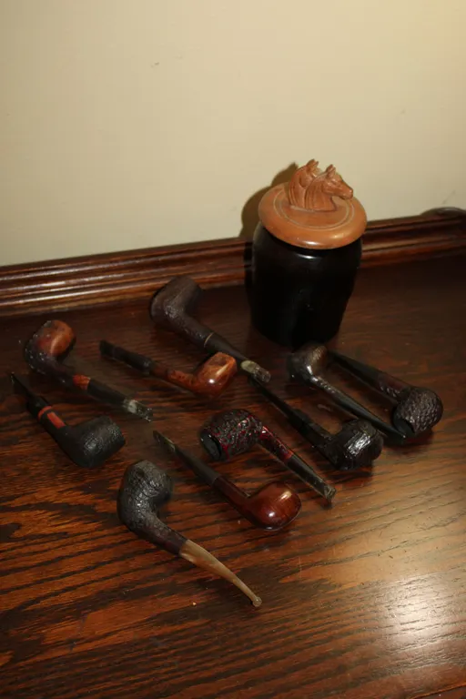 Tobacco Pipes & Humidor