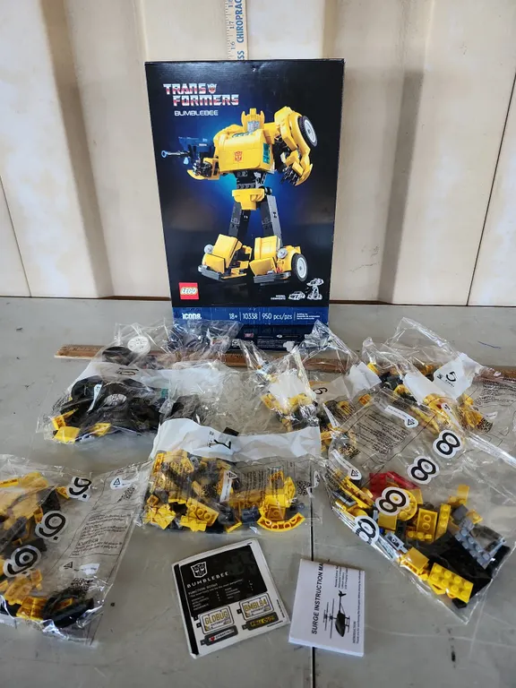 Lego Transformer Bumblebee Incomplete (Has Bags 5-10)