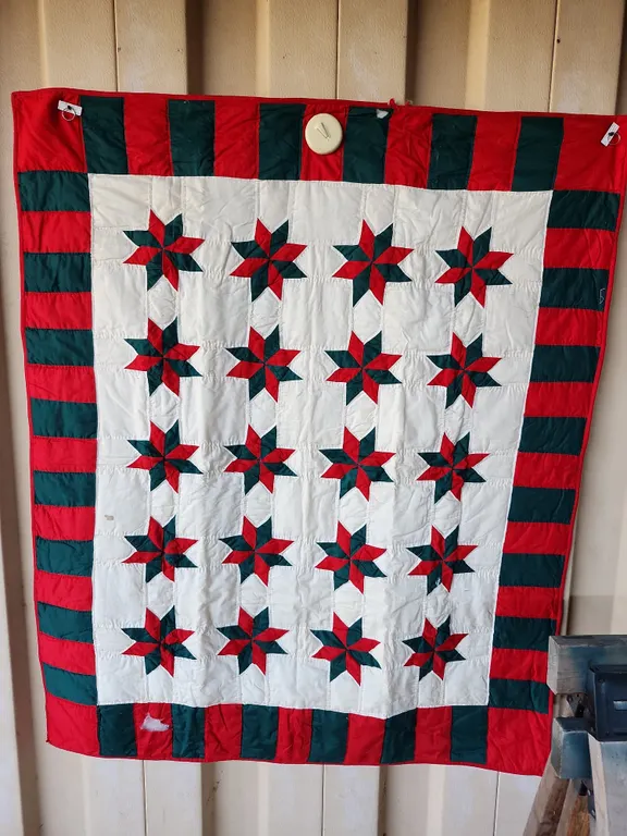 Vintage Christmas Throw Size Blanket, Some Damage