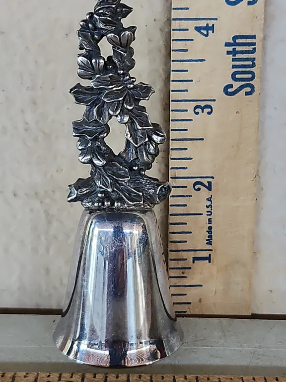 Vintage Reed & Barton Silver Plated New England Collectors Bell 4.25" Tall