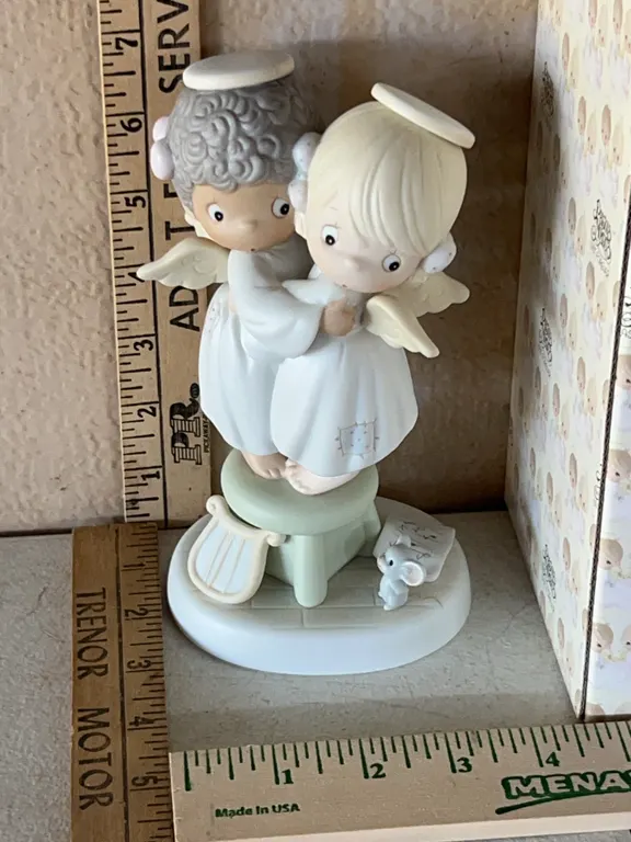 1991 Enesco Precious Moments Angels We Have Heard On High Figure In Box