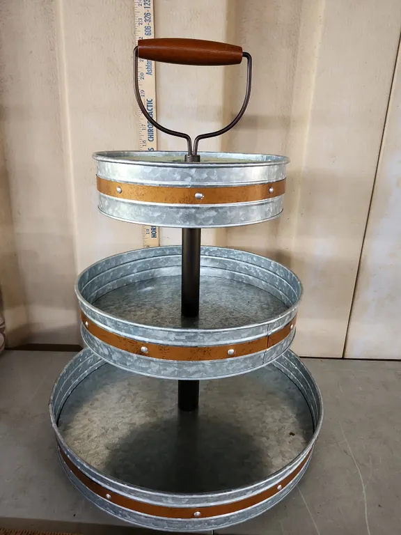3 Tier Galvanized Display 15"X20.5"
