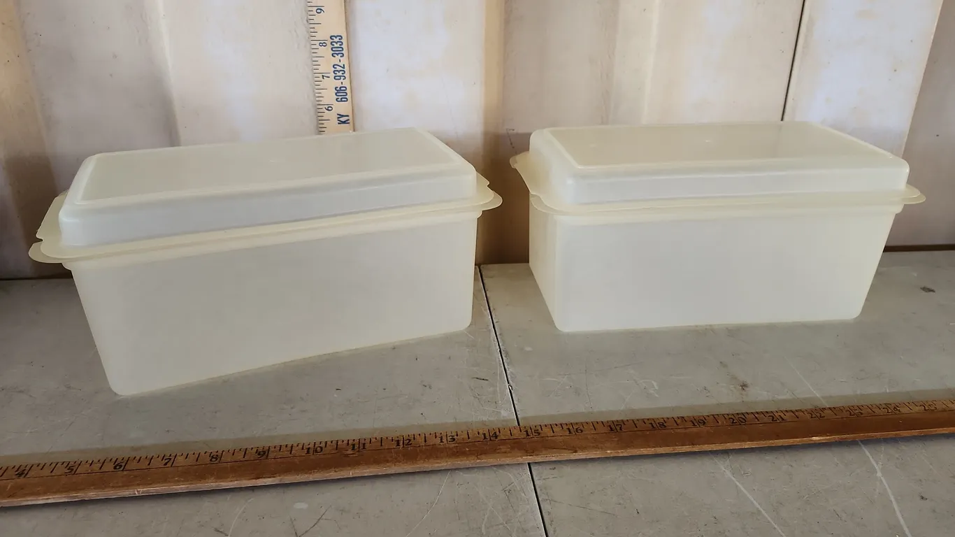 2 Vintage Tupperware Loaf Keeper Storage Containers