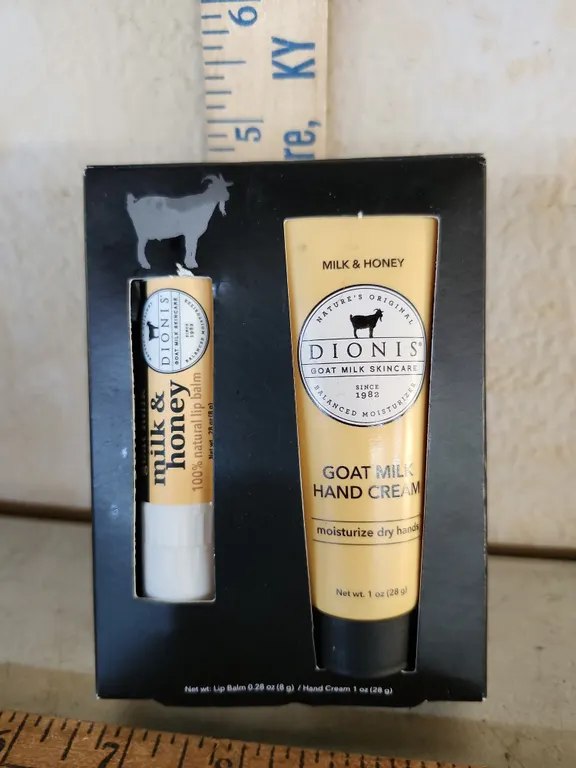 New Dionis Milk & Honey Goat Milk Hand Cream & Lip Balm Set