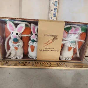 Gardeners Eden 6Ft Garland Rabbits/Carrots