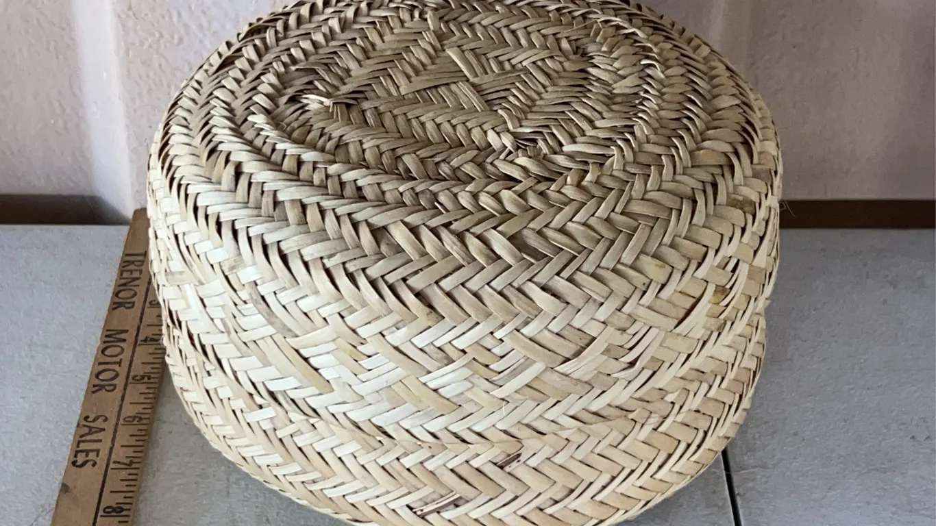 Woven Basket W/Lid 9''X5.5''