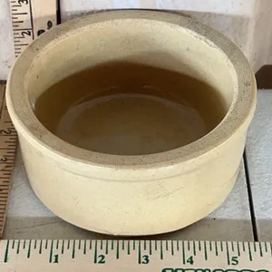 R.R.P. Co Roseville Crock 5.5''X2.5''