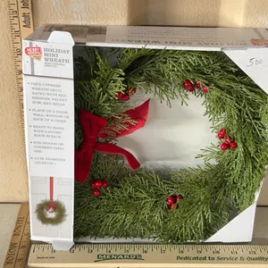 Merry Moments Holiday Mini Wreath 13''