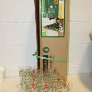 Christmas Tree & Glasses