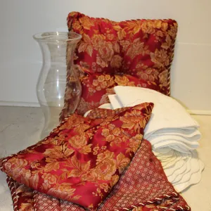 Pillows, Linens & Vase