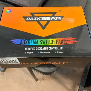 UNUSED  AUXBEAM 6 GANG RGB SWITCH PANEL KIT