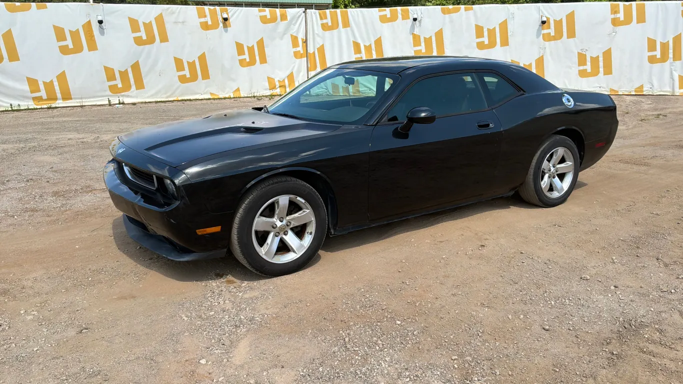 2009 DODGE CHALLENGER SE VIN: 2B3LJ44V39H609682 RWD