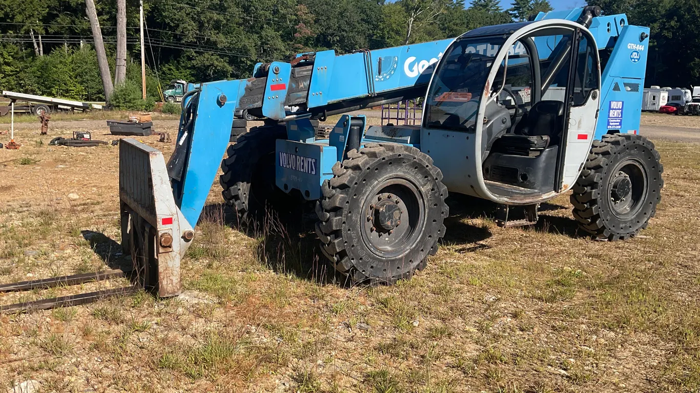 2007 GENIE GTH-844 8000 LB TELESCOPIC FORKLIFT SN: GTH0806A-8914
