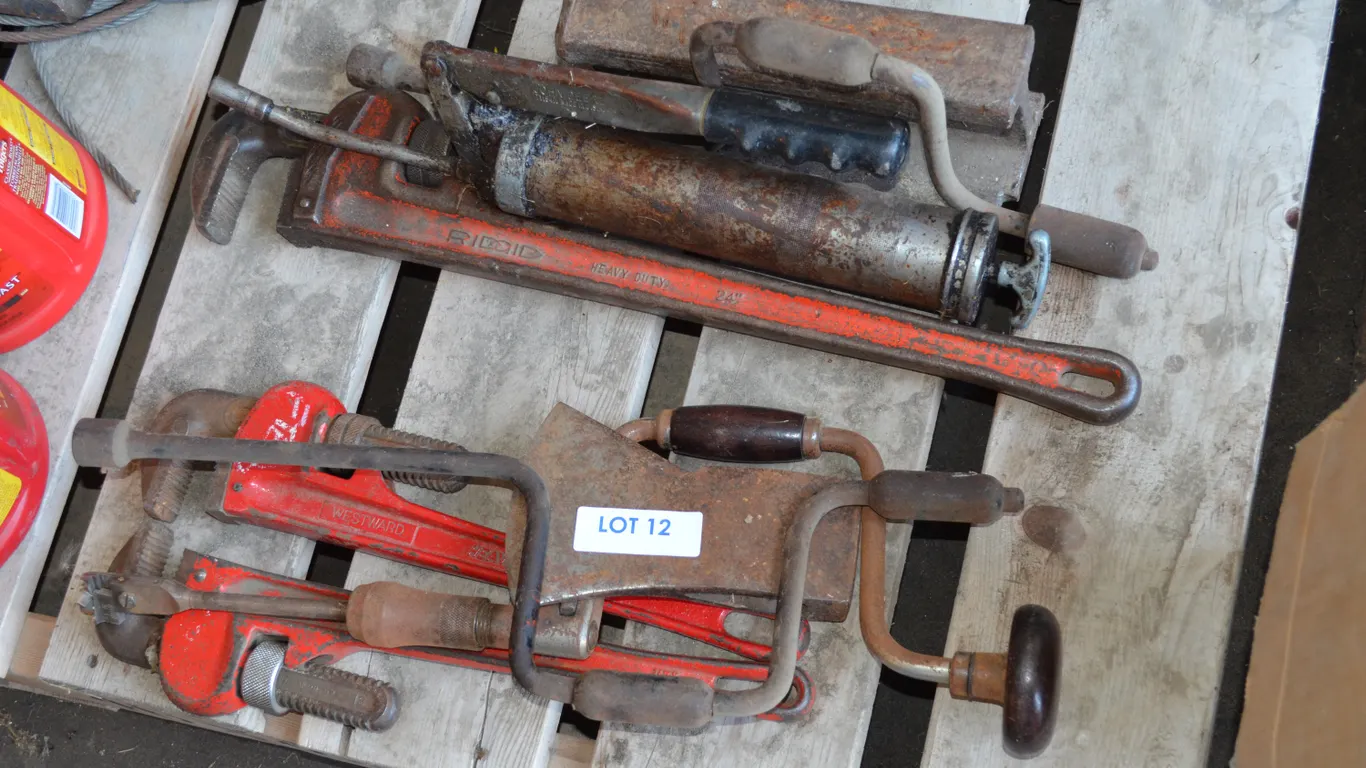 3 Pipe Wrenches, 24", 18", Grease Gun, 3 speed Wrenches, Partial Steel Track