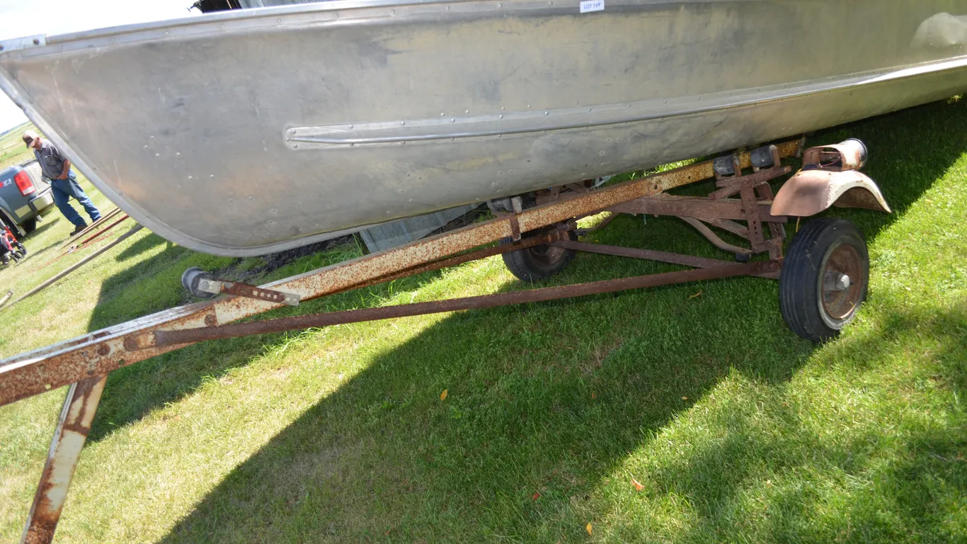 14' Aluminum Boat, comes with trailer, extra 2 tires and rims