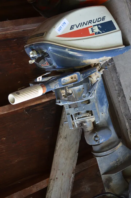 Evinrude Fisherman, 6 HP, doesn't run, needs work