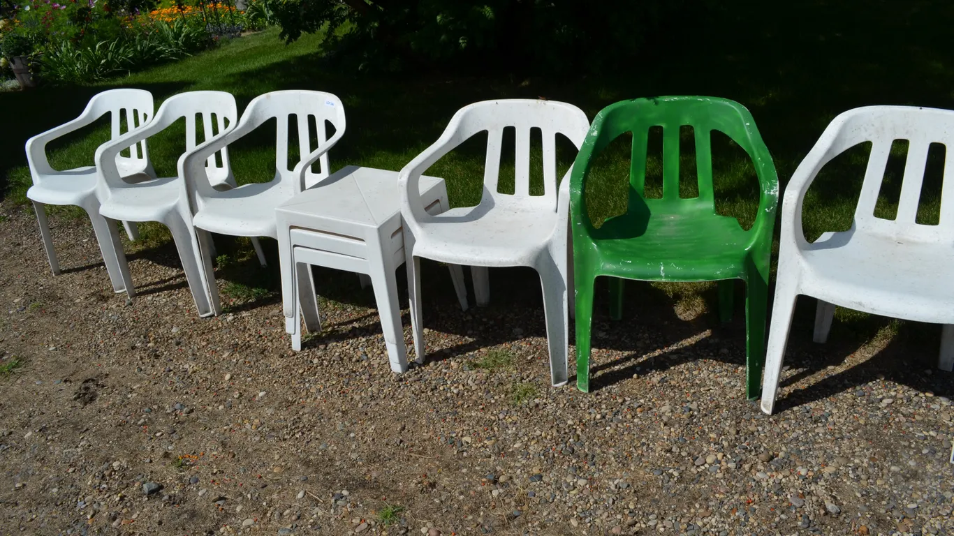 6 Patio Chairs, 3 Small Tables