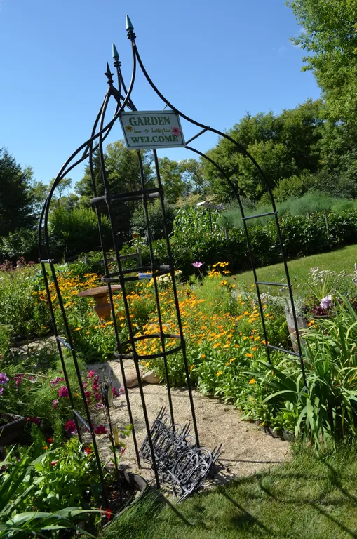 2 Garden Trellis