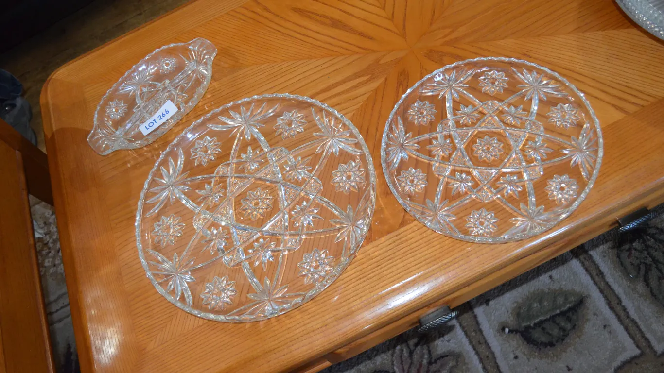 3 Serving Trays