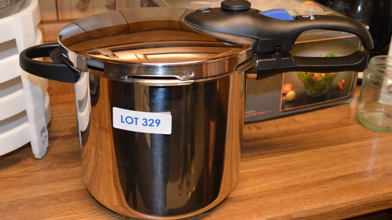 Pressure Cooker