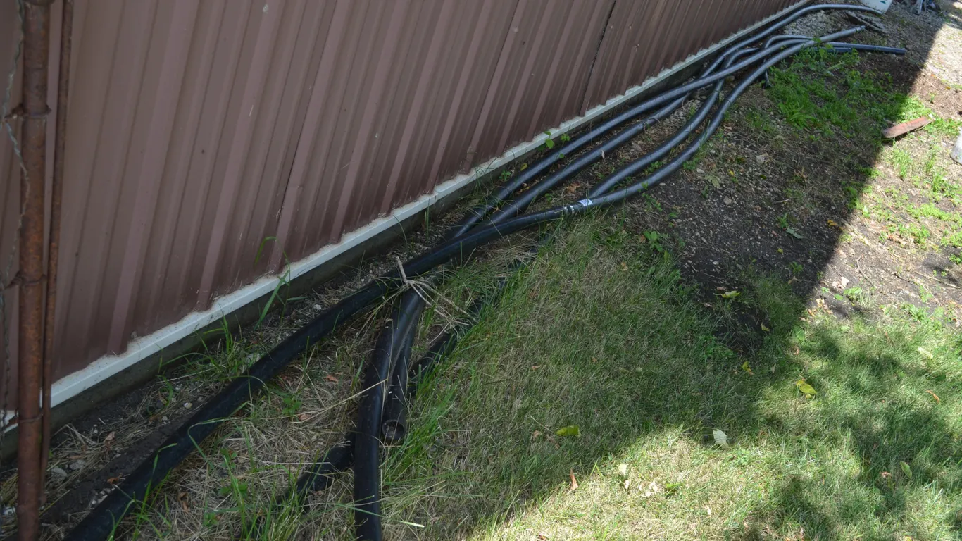 Black Piping 1 1/2", over 100'