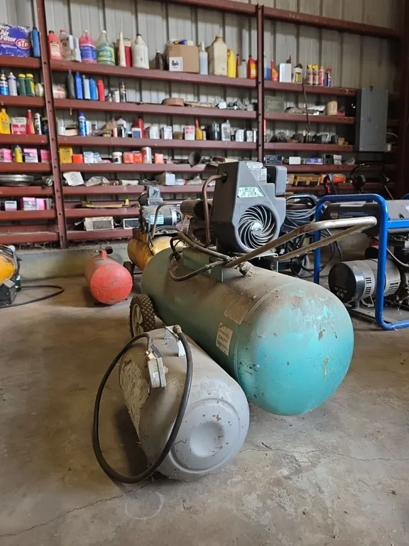 Speed air electric air compressor and portable air tank