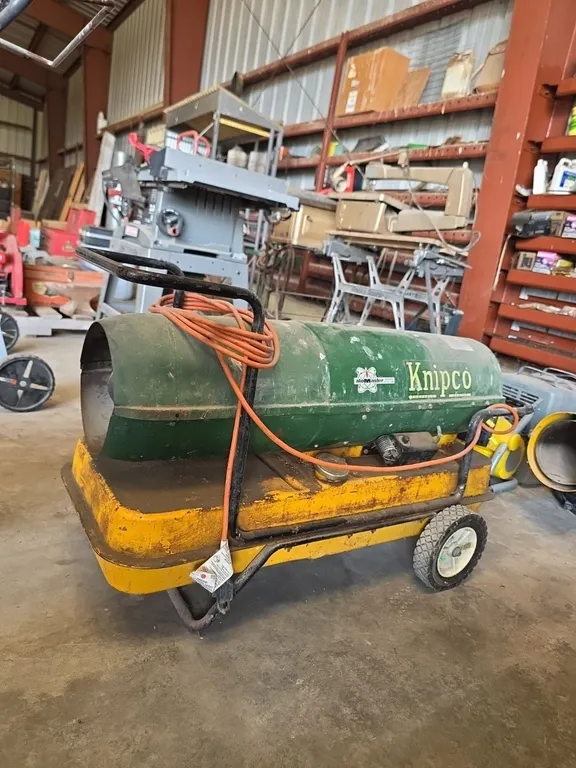 Knipco portable heater