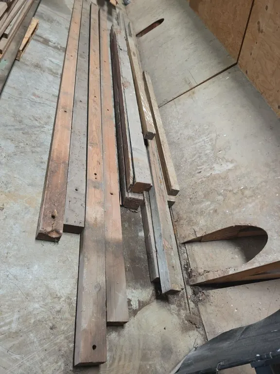 Quantity of 4x4, 4x6 and misc timbers