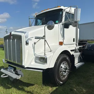 2006 Kenworth T800 day cab