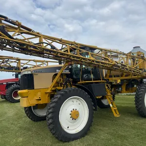 Ag Chem RoGator 1286C 120’ self-propelled sprayer