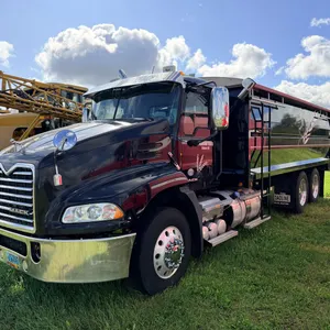 2014 Mack CXU613 tandem axle