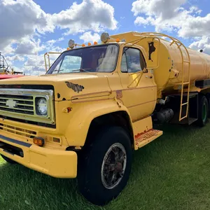Chevrolet C65 tandem twin screw bulk water truck