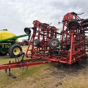 Case IH Tiger-Mate 200 60’ field cultivator