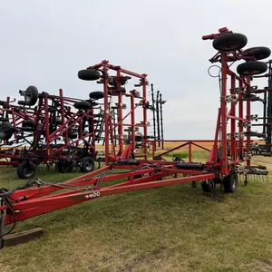 Wil-Rich 4400 38’ chisel plow