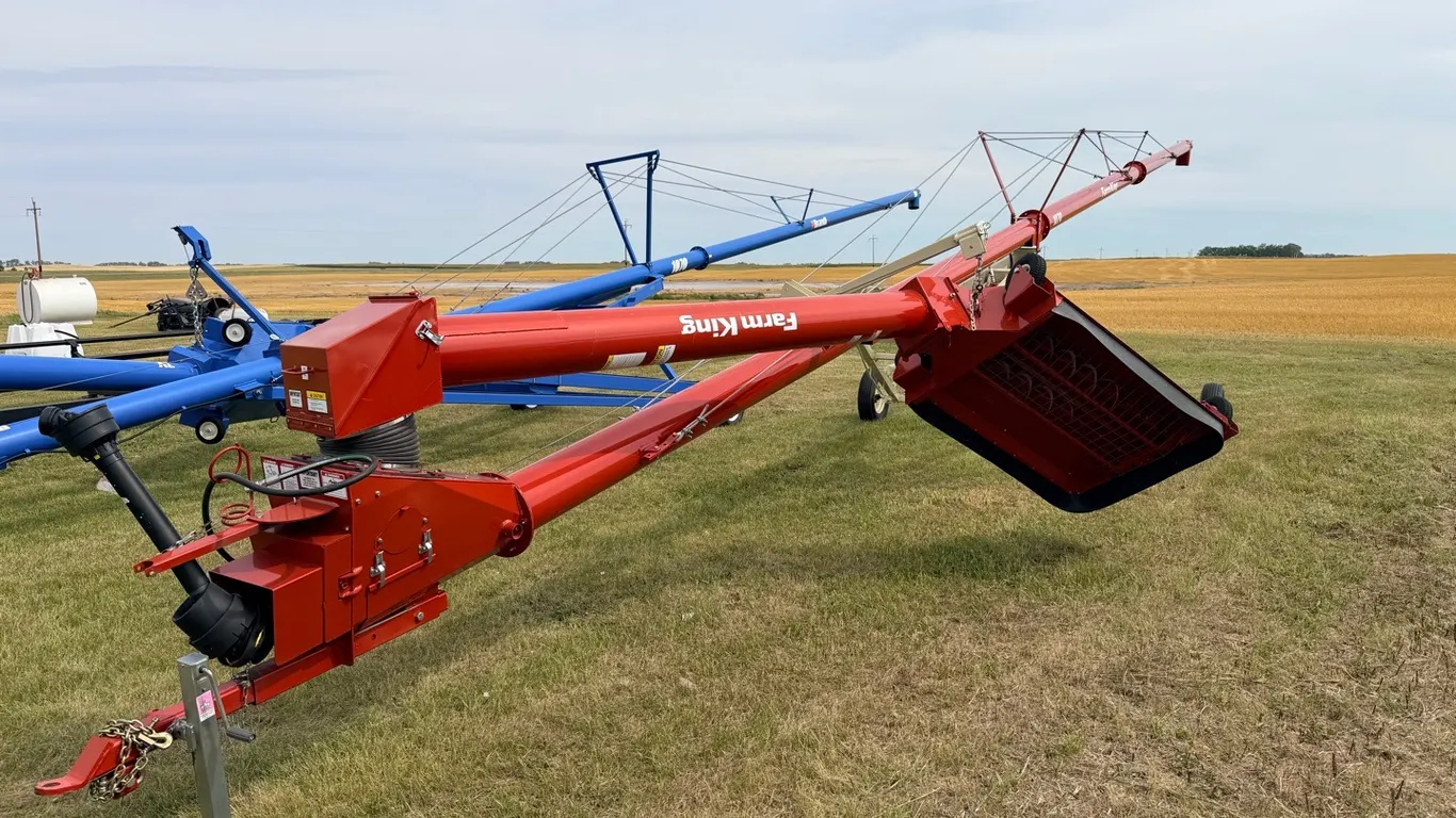 Farm King 1070 10”x70’ mech drive swing auger