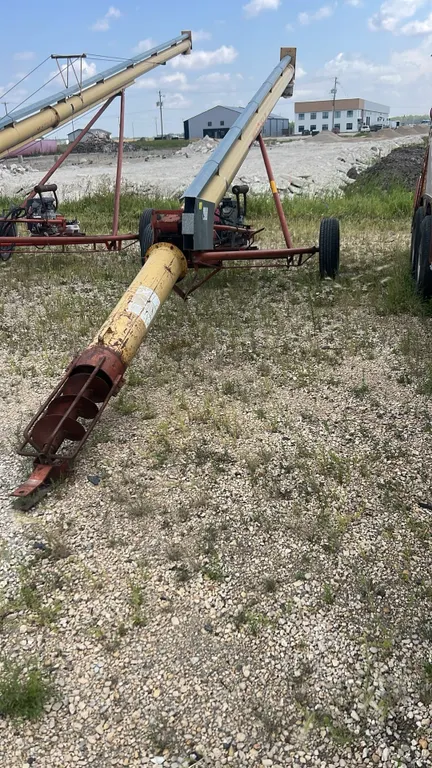 Westfield 210 10”x31’ With Honda 20hp engine