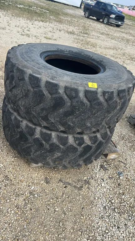 2 Michelin 20.5 R 25