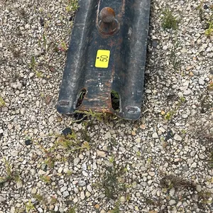 Drop in fifth wheel ball hitch