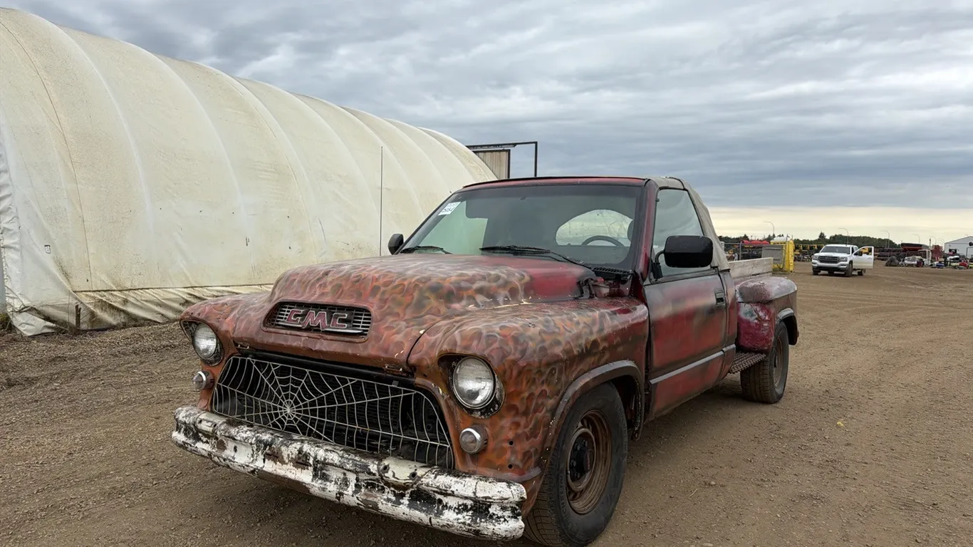 1994 GMC SIERRA SOFT TOP 2WD TRUCK - VIN: 2GTFC29K8R1510406 - REGISTRATION IN OFFICE