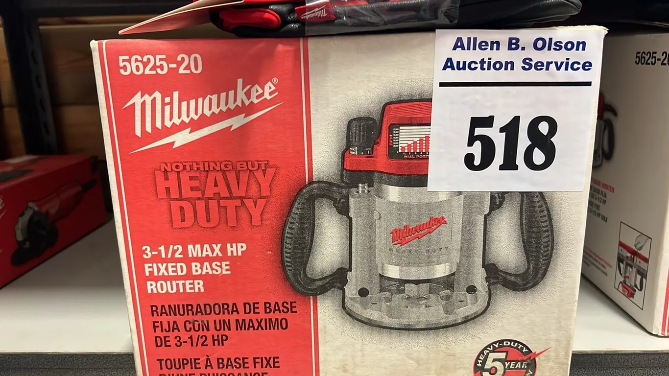 NEW/UNUSED MILWAUKEE 3.5 HP CORDED FIXED BASE ROUTER